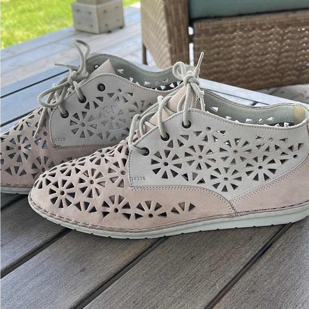 Rieker Cream Flats with Floral Cutout Design